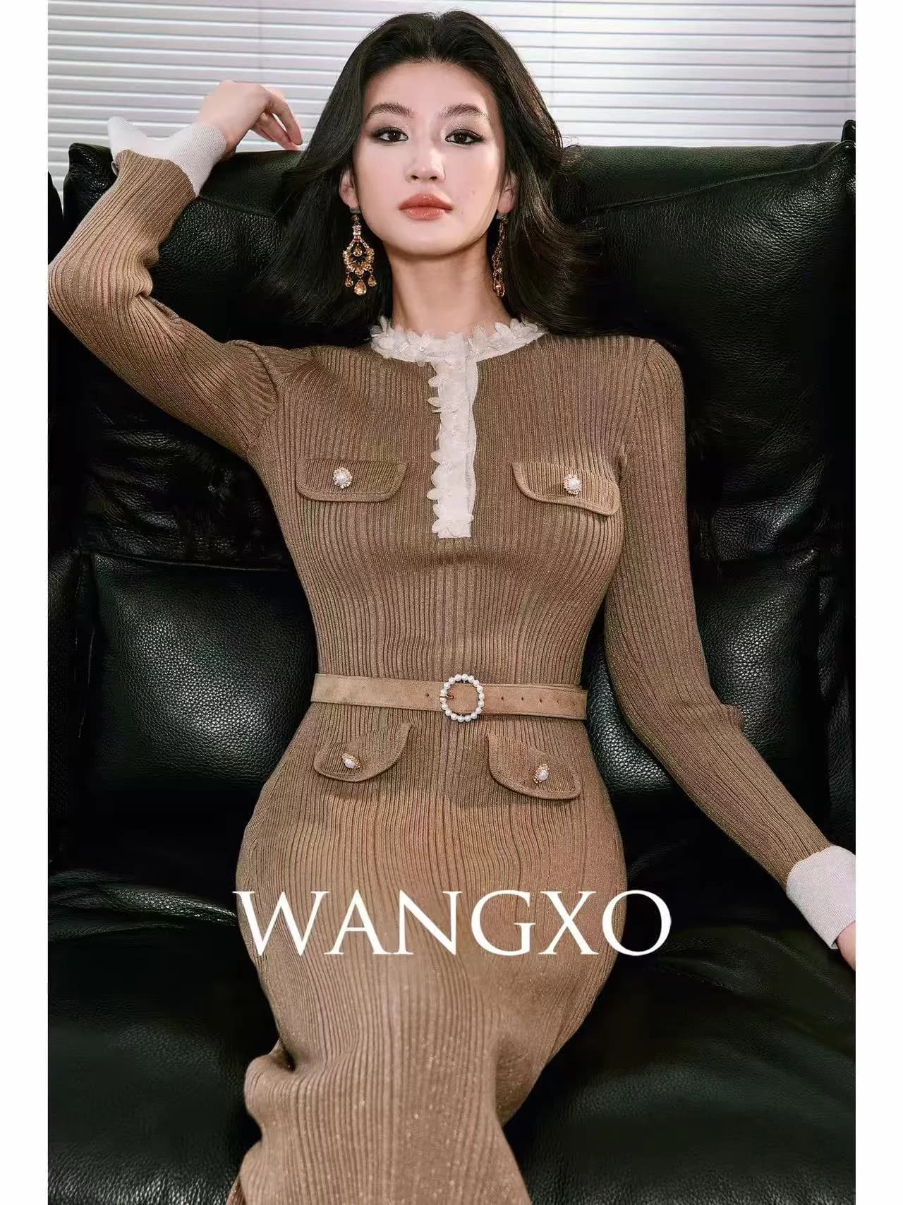 Seasonal women’s knitwear collection